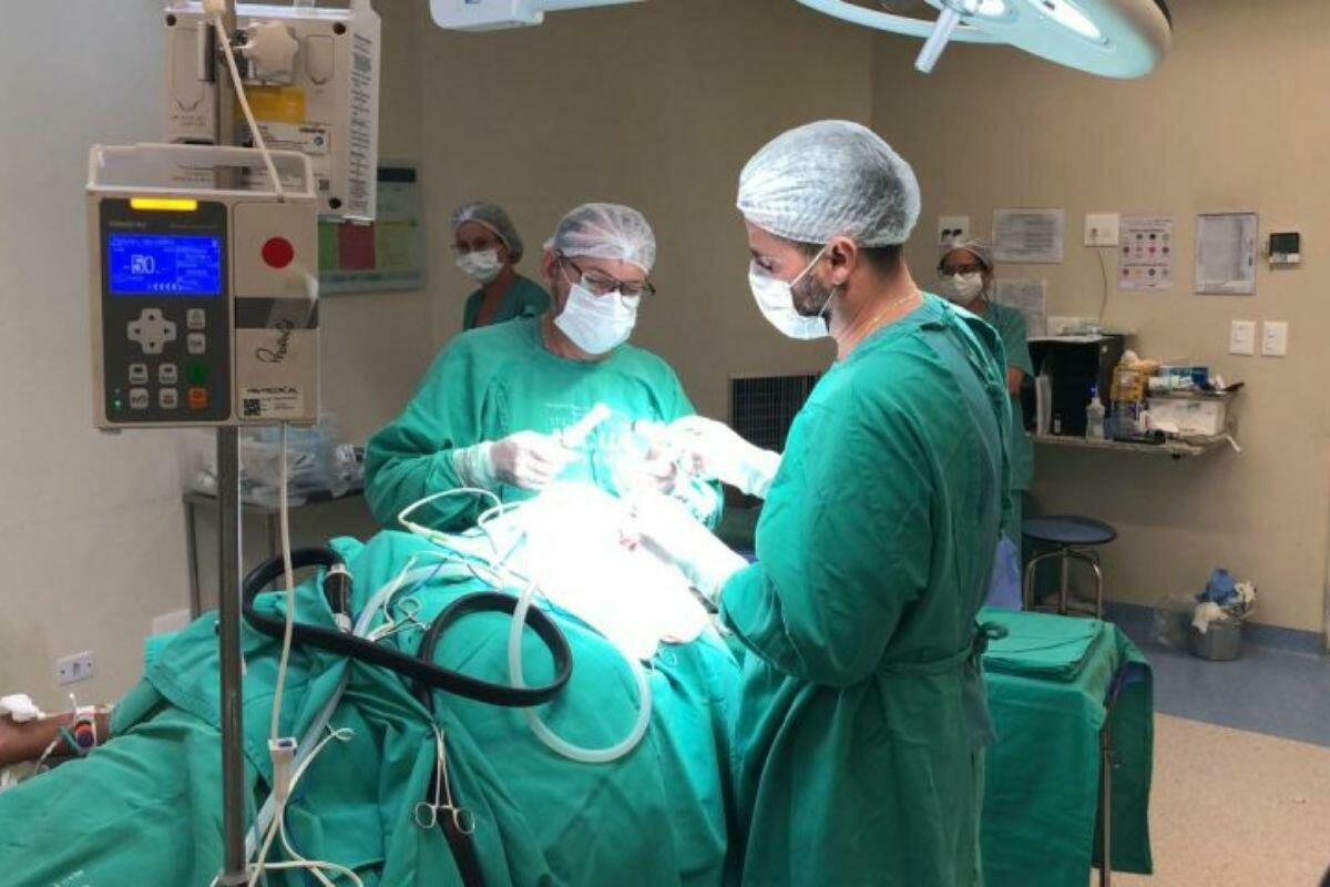 Imagem de compartilhamento para o artigo Governo de MS vai aplicar R$ 14,8 milhões em cirurgias especializadas até 2026 da MS Todo dia